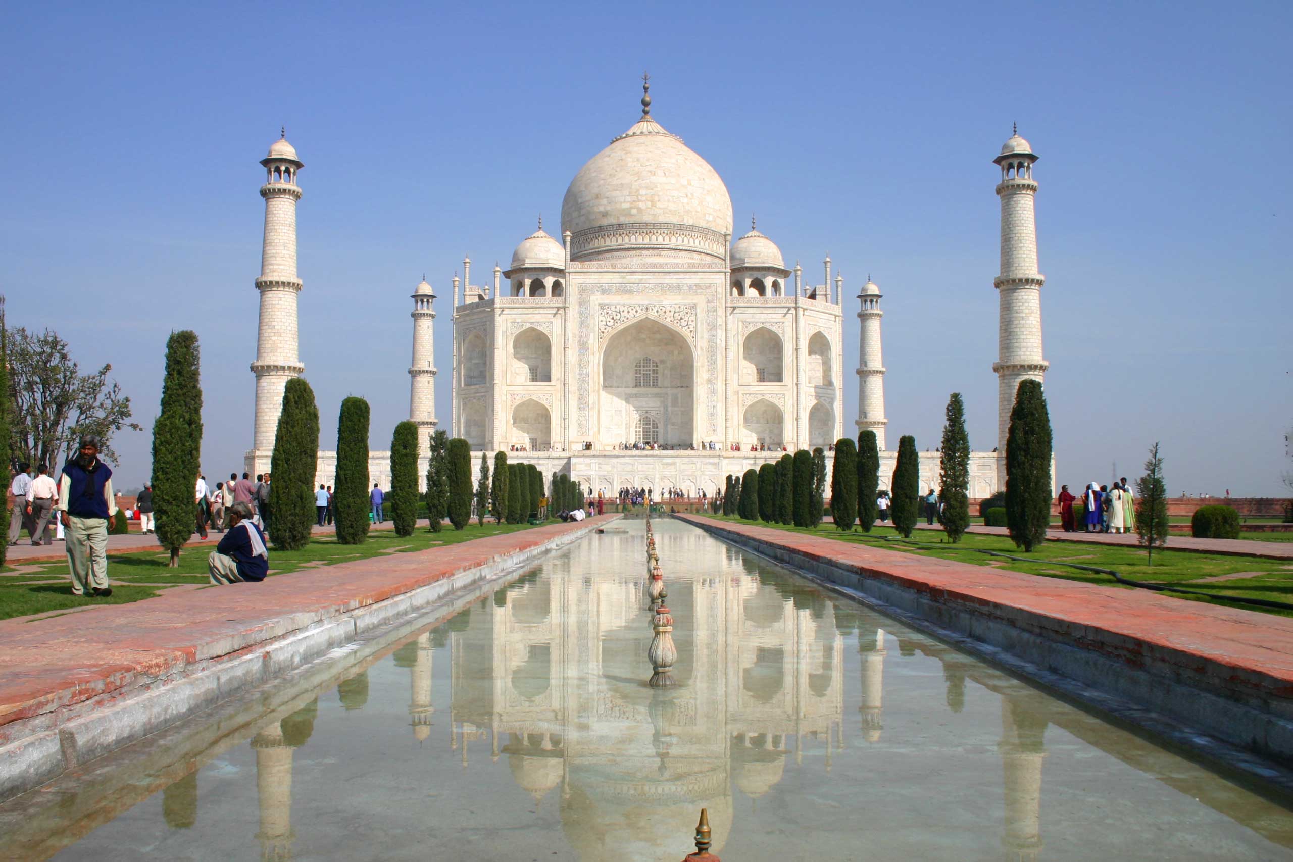 Early morning visit the Taj Mahal