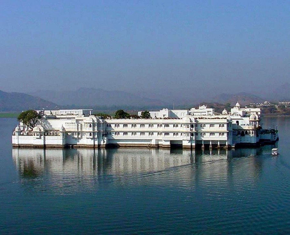 Udaipur lake palace hotel