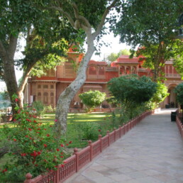 Gajner Palace Hotel, Gajner, Rajasthan - India Tour Guide and Driver