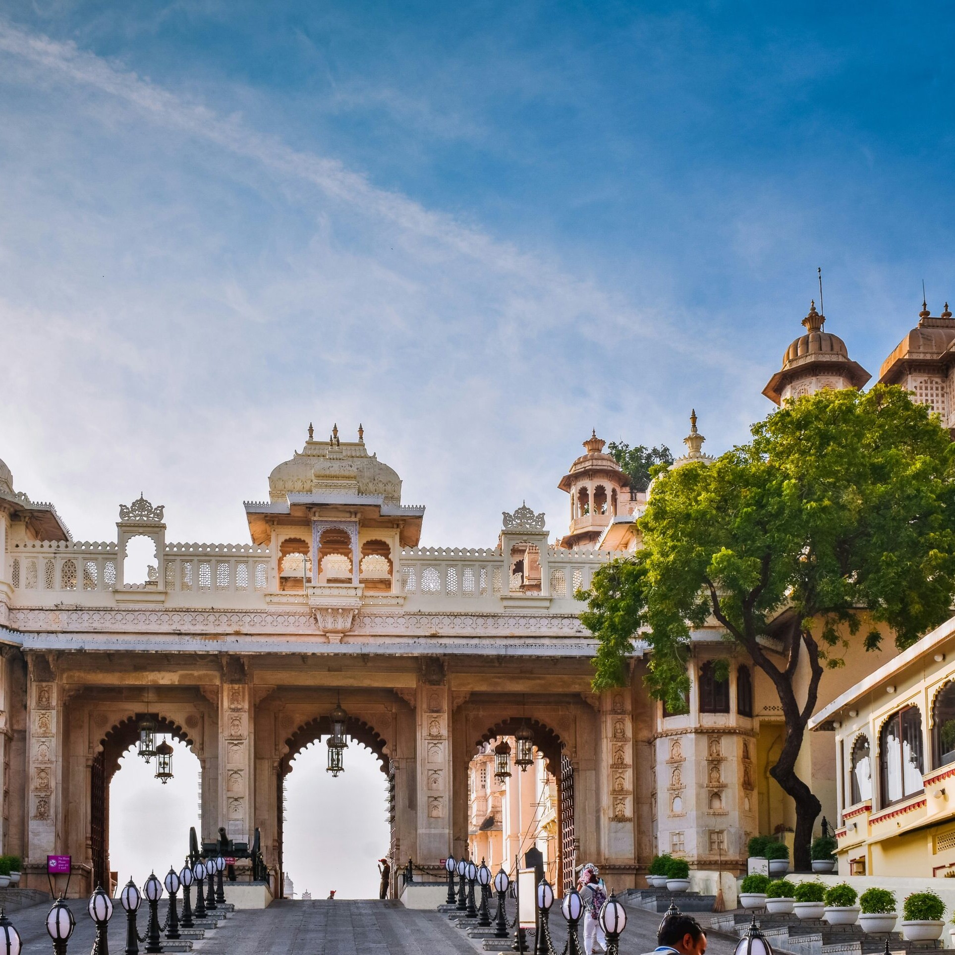 vivek sharma 1pNm4DFts4U unsplash scaled uai - Private Driver and Tour Guide - vivek-sharma-1pNm4DFts4U-unsplash