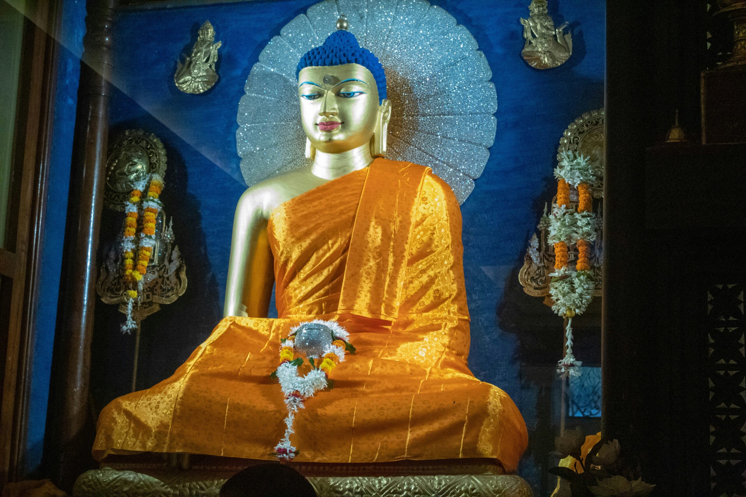 tong kbp e8fBolUgOtg unsplash scaled - tong-kbp-e8fBolUgOtg-unsplash tong kbp e8fBolUgOtg unsplash scaled - Private Driver and Tour Guide - tong-kbp-e8fBolUgOtg-unsplash