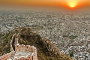 Nestled high in the Aravalli hills away from crowded tourist hotspots, it provides a peaceful retreat—recommended for those who prefer quiet reflection 